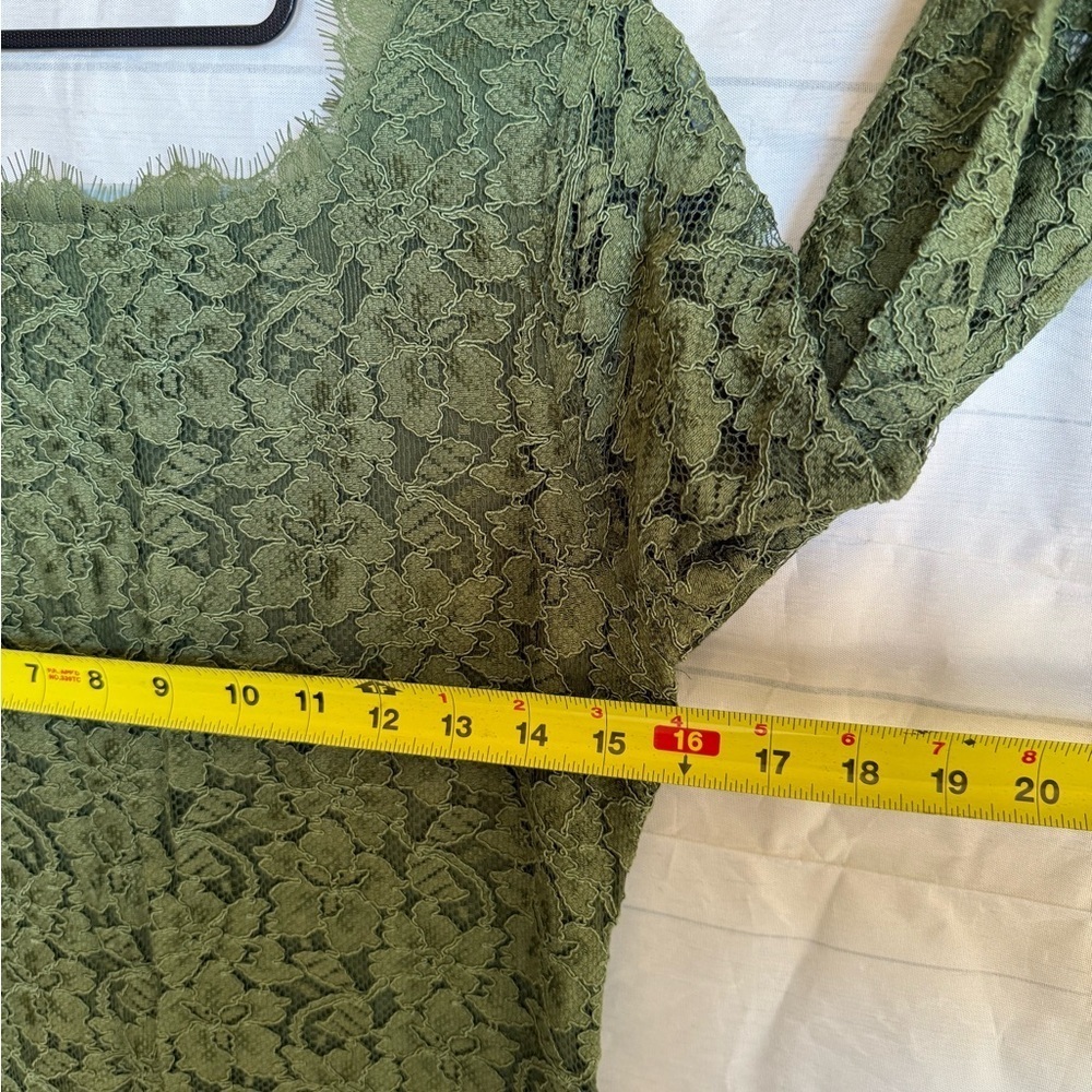 Diane Von Furstenberg Zarita Lace Dress size 10 - Picture 14 of 15